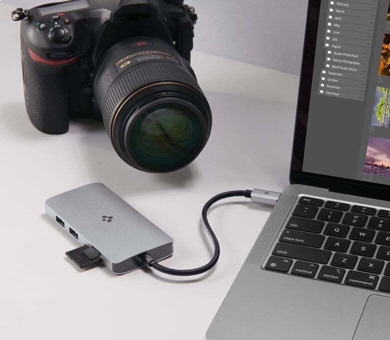 Got lots of big photos and videos to move around? The 8-in-1 version is for you.