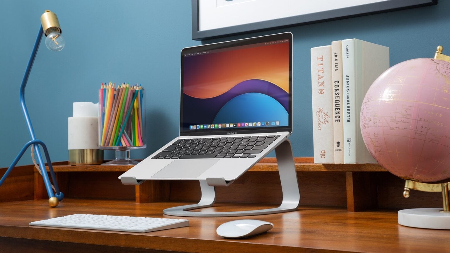 Twelve South Curve SE MacBook stand appeals to the budget conscious