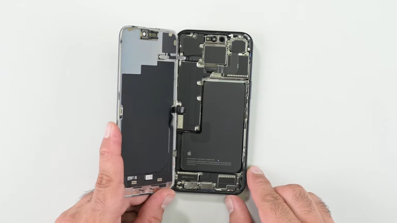 iPhone 15 Pro Max teardown