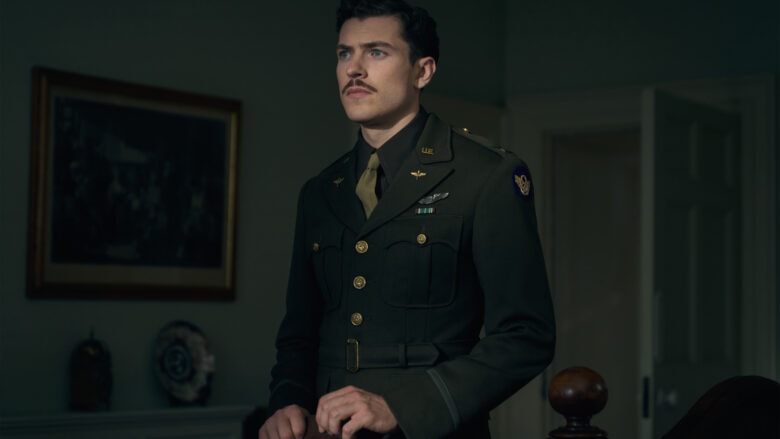 100423_Apple_TV_Masters_Of_The_Air_Premiere_Big_Image_07_big_image_post.jpg.slideshow_large_2x Nate Mann is an American actor.