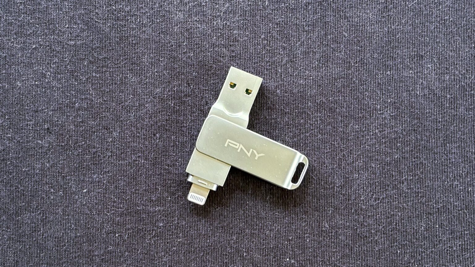 PNY Duo Link iOS USB 3.2 Dual Flash Drive