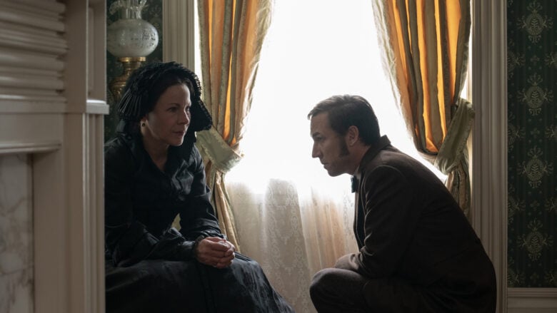 Lili Taylor and Tobias Menzies in Manhunt