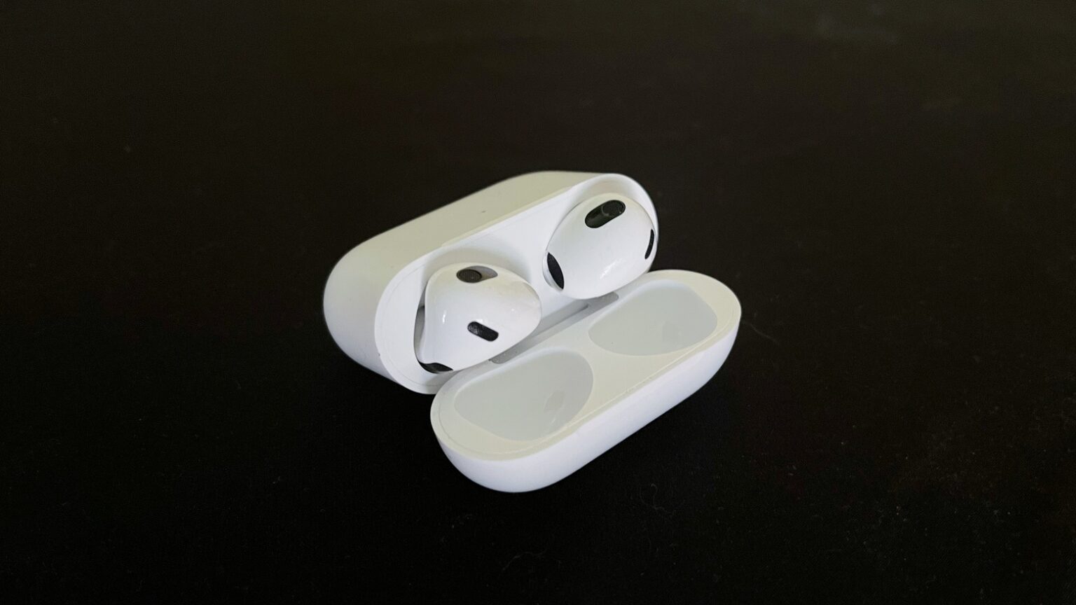 AirPods 4 are coming in 2024