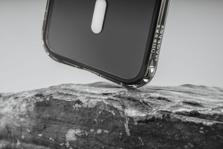 Keeping your iPhone safe from bumps and scratches for $26.99