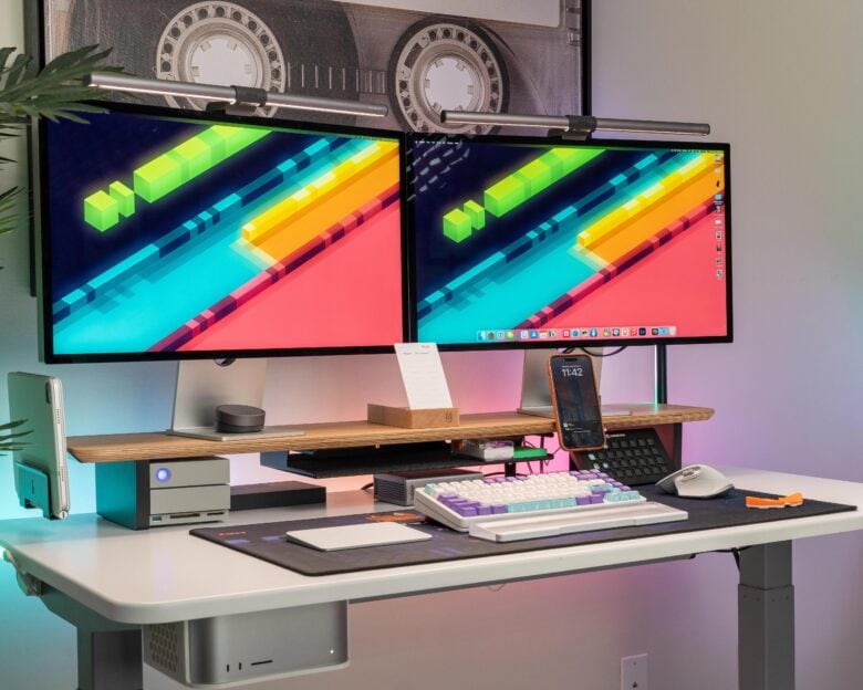 dual Studio Displays setup