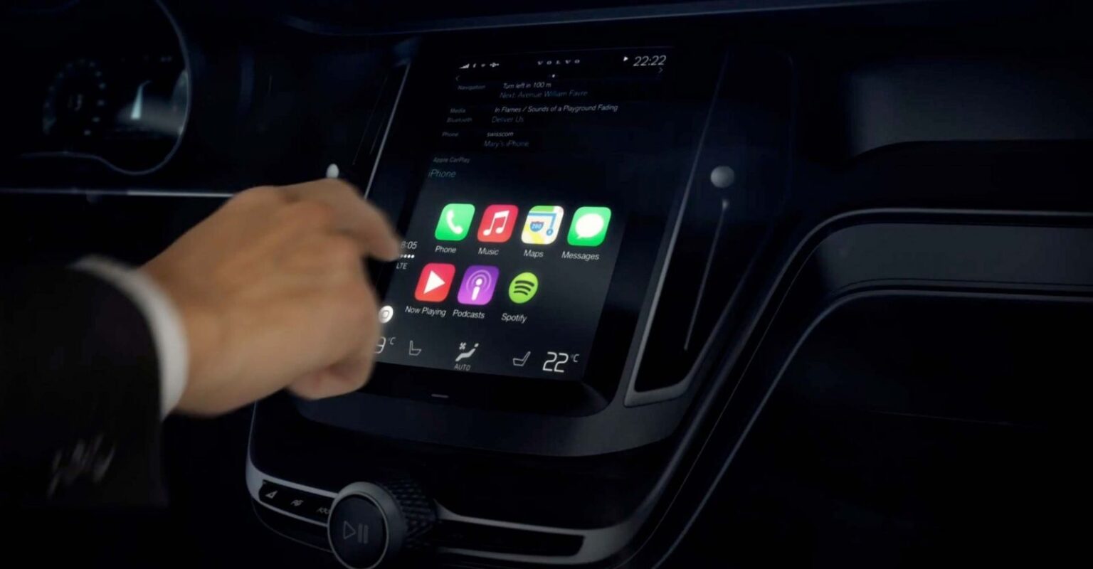 Apple CarPlay in 2014 Volvo