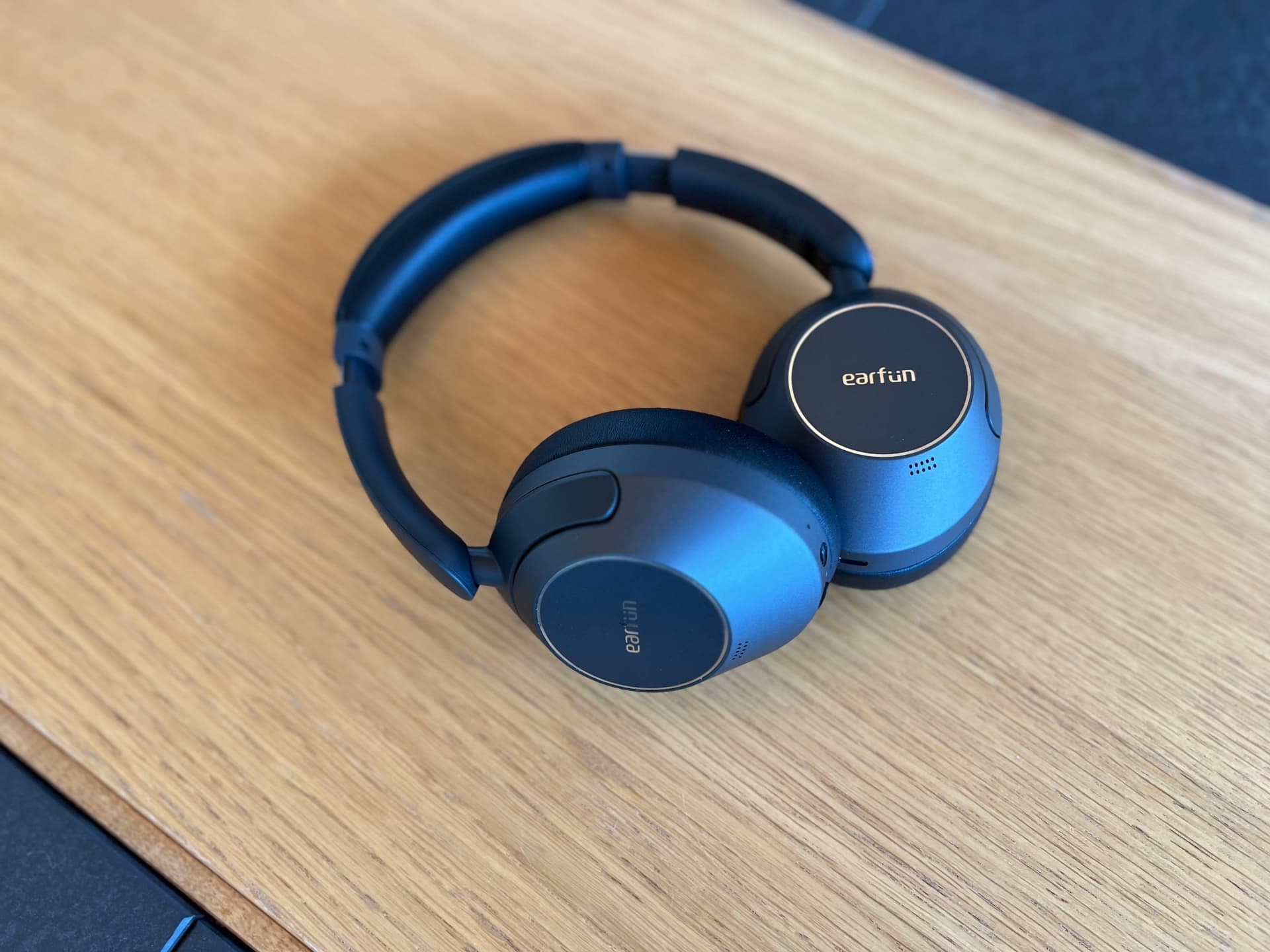 EarFun’s first over-ear headphones break new ground on value [Review] ★★★★★