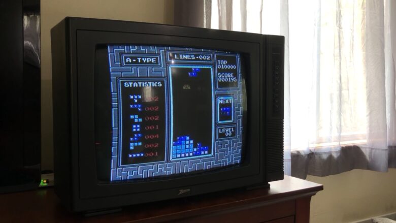 Tetris playing on an old TV