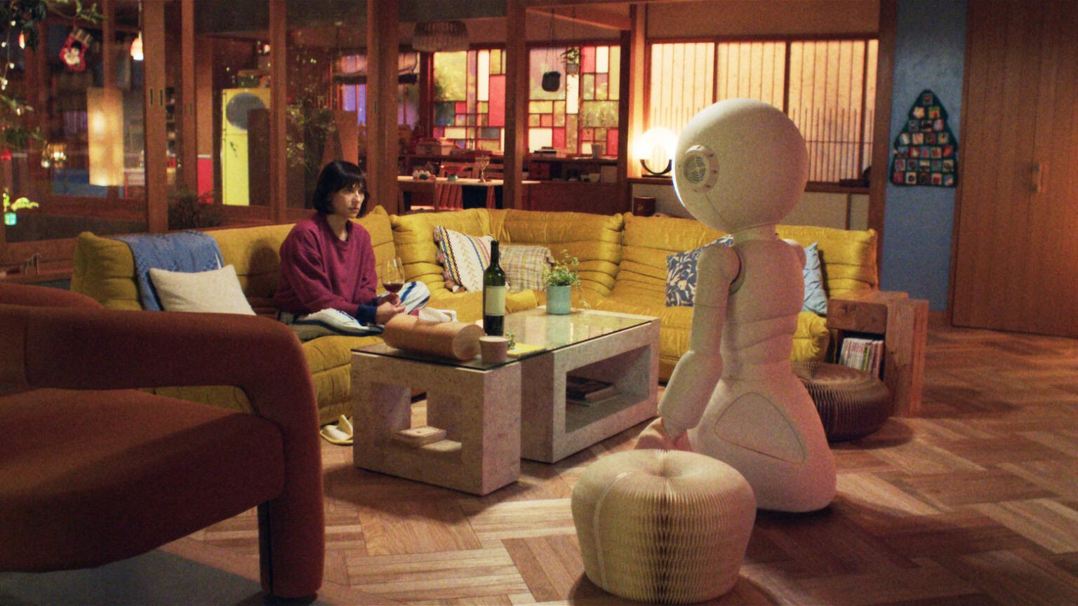 Apple TV+ mystery thriller 'Sunny' stars Rashida Jones and a robot