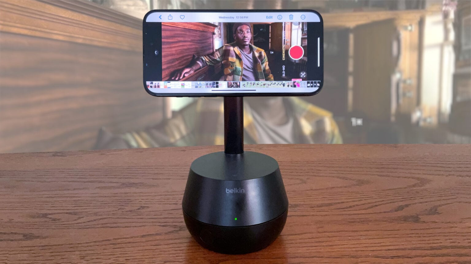 Belkin Auto-Tracking Stand Pro review: iPhone camera dock