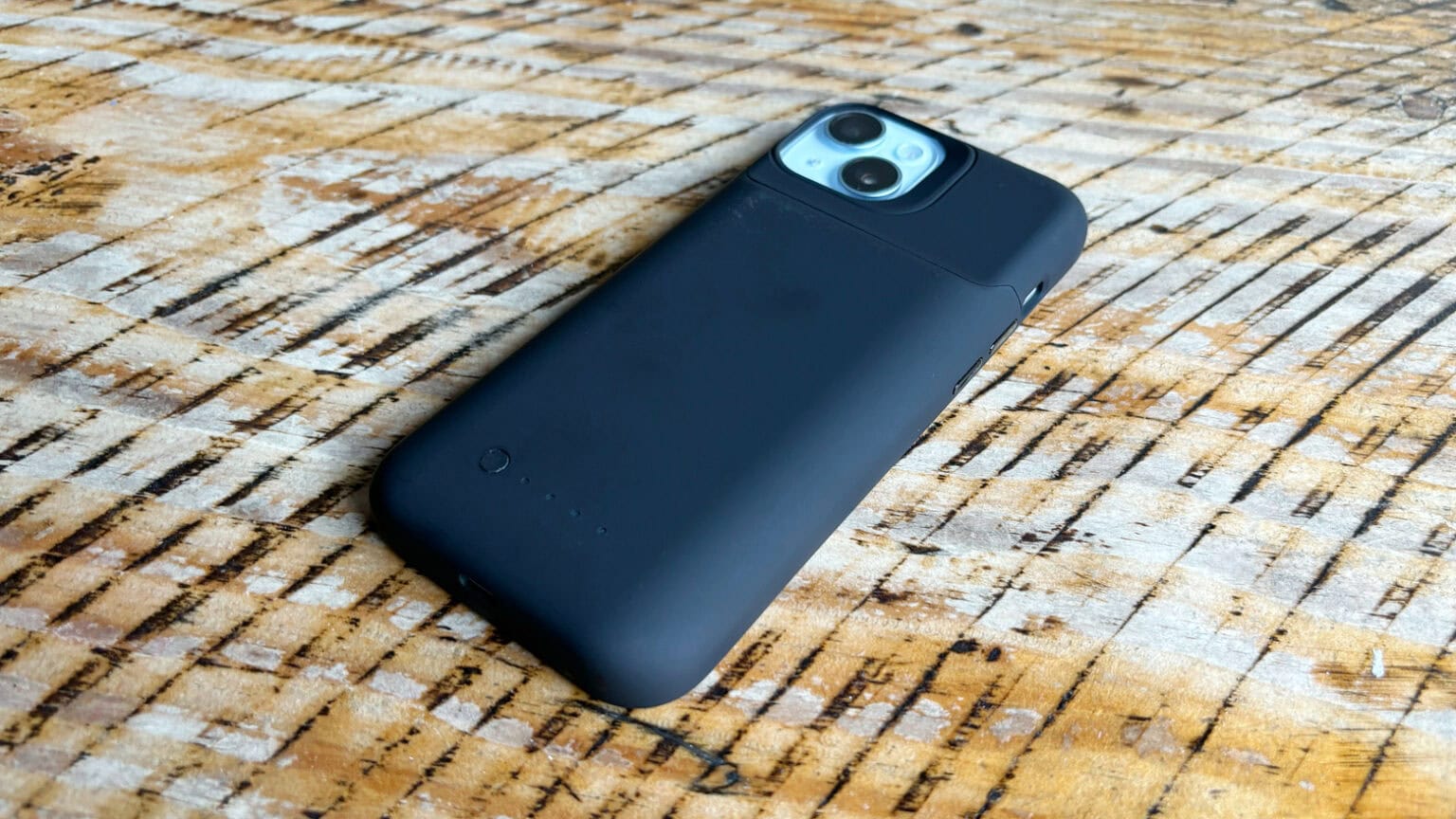 mophie juice pack for iPhone 15 review