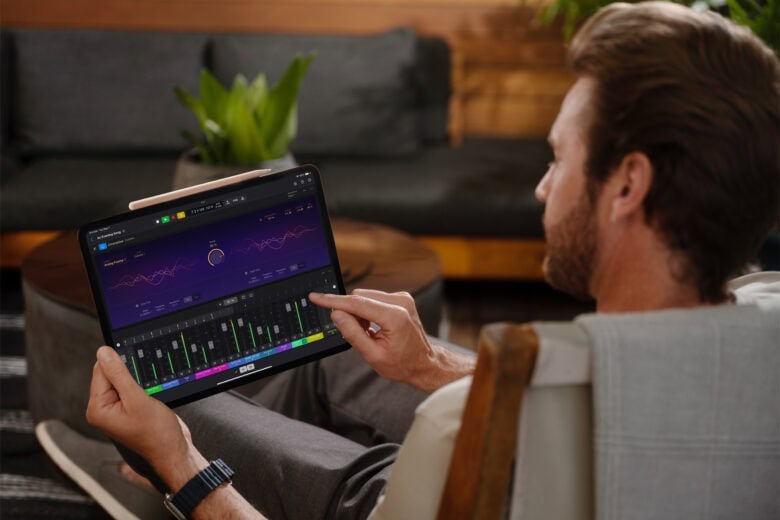 Logic Pro allows users to make music whether they’re in the studio or on the go.