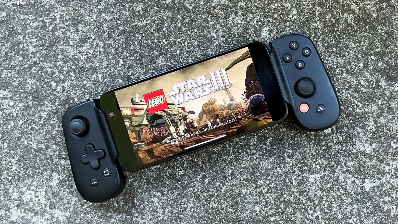 Backbone controller enhances mobile gaming for iPhone users | Cult of Mac