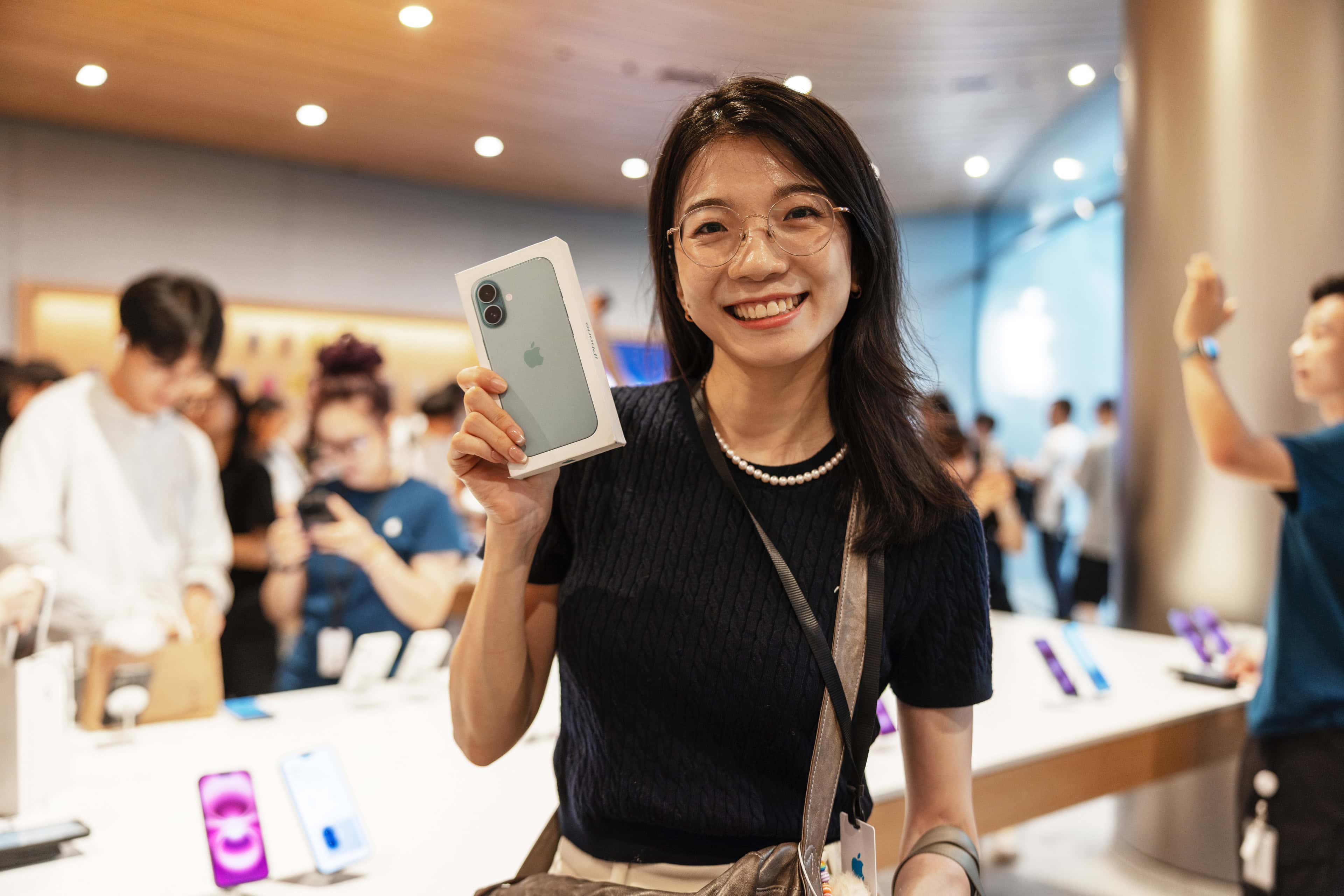 iPhone Series 16 day in photos