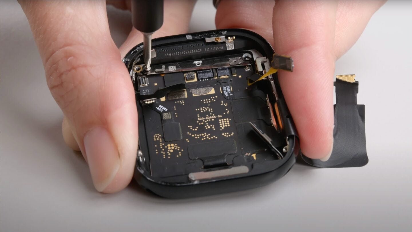 Apple Watch Series 10 teardown