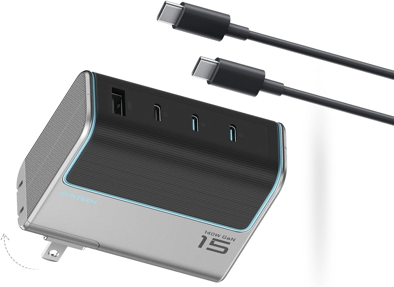 CukTech 15 with cables CukTech 15 140W GaN Charger