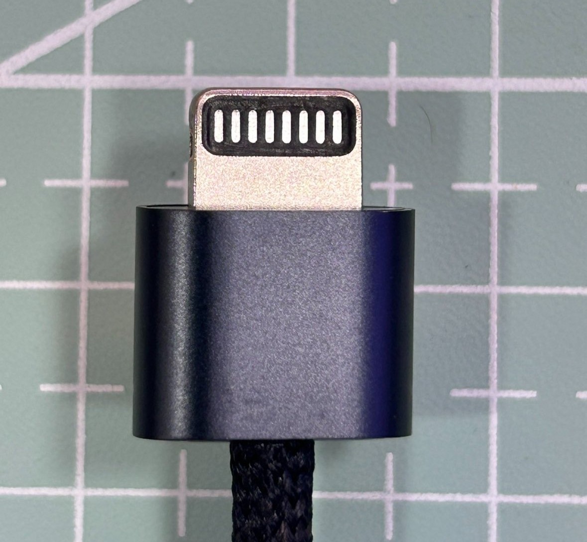 Vision 'Air' headset sheds weight and cost