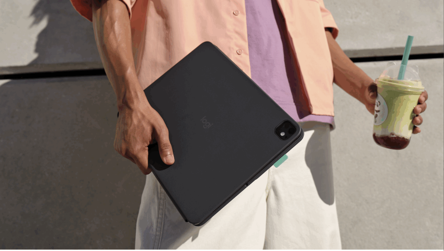 Logitech Flip Folio on the go