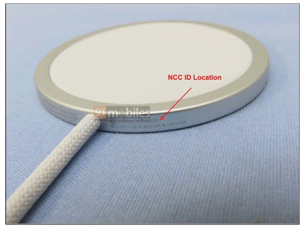 MagSafe 50W charging pucks