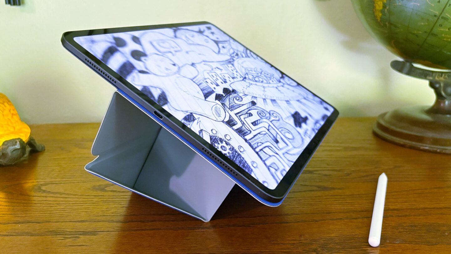 Moft Dynamic Folio iPad case/stand Moft Dynamic Folio iPad case/stand