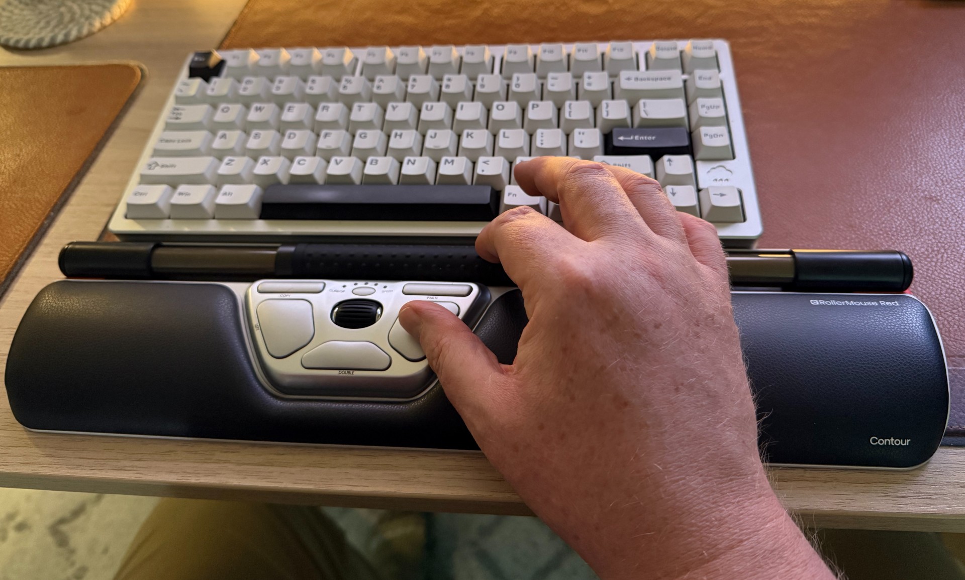 Contour RollerMouse Red Wireless review | Cult of Mac