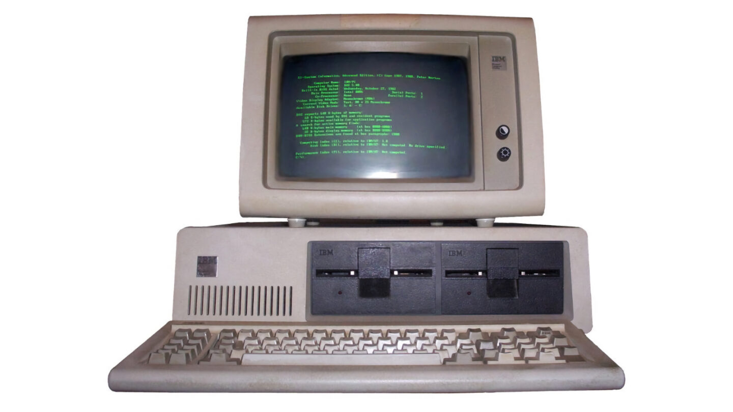 Today in Apple history: Apple’s war with IBM commences