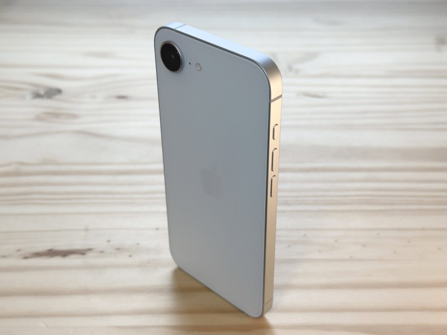 iPhone 17e ditches the notch