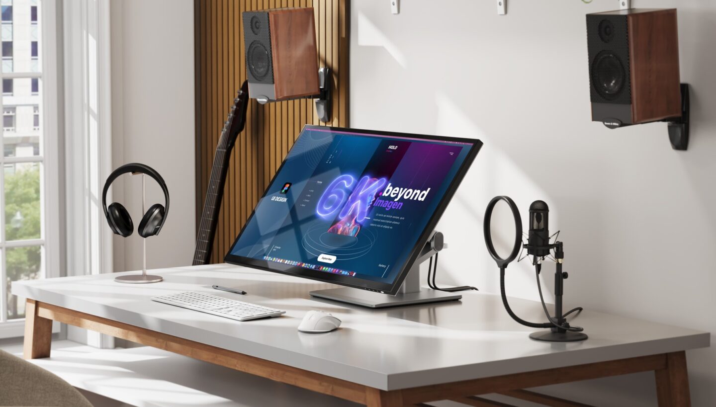 Alogic Clarity 6K Touch monitor