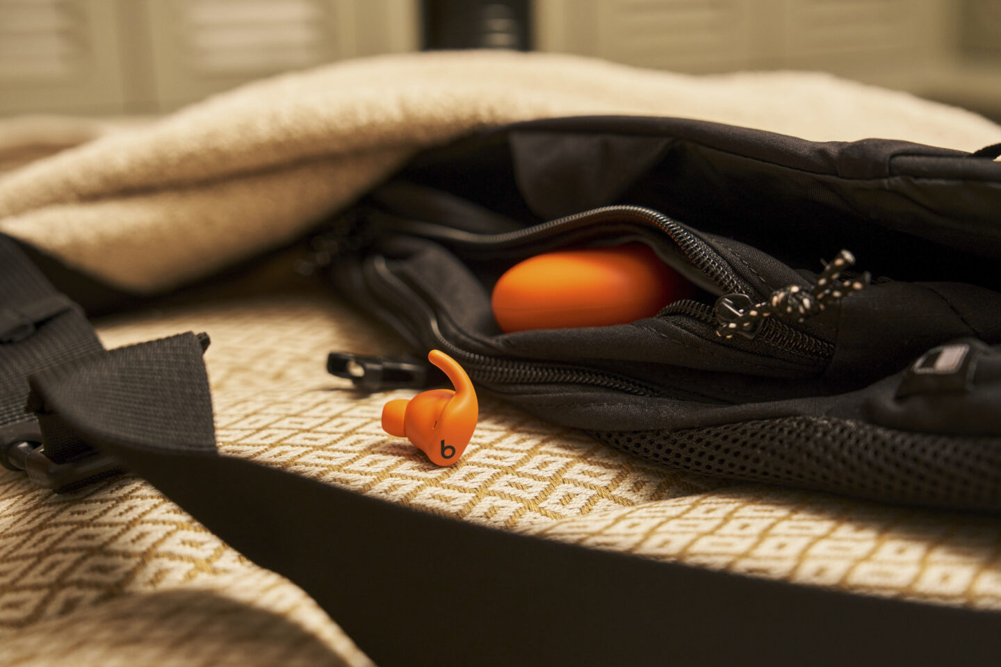 Beats Powerbeats Fit earbuds