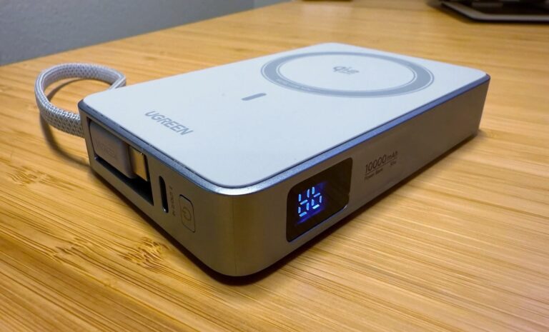 Ugreen MagFlow Qi2.2 power bank
