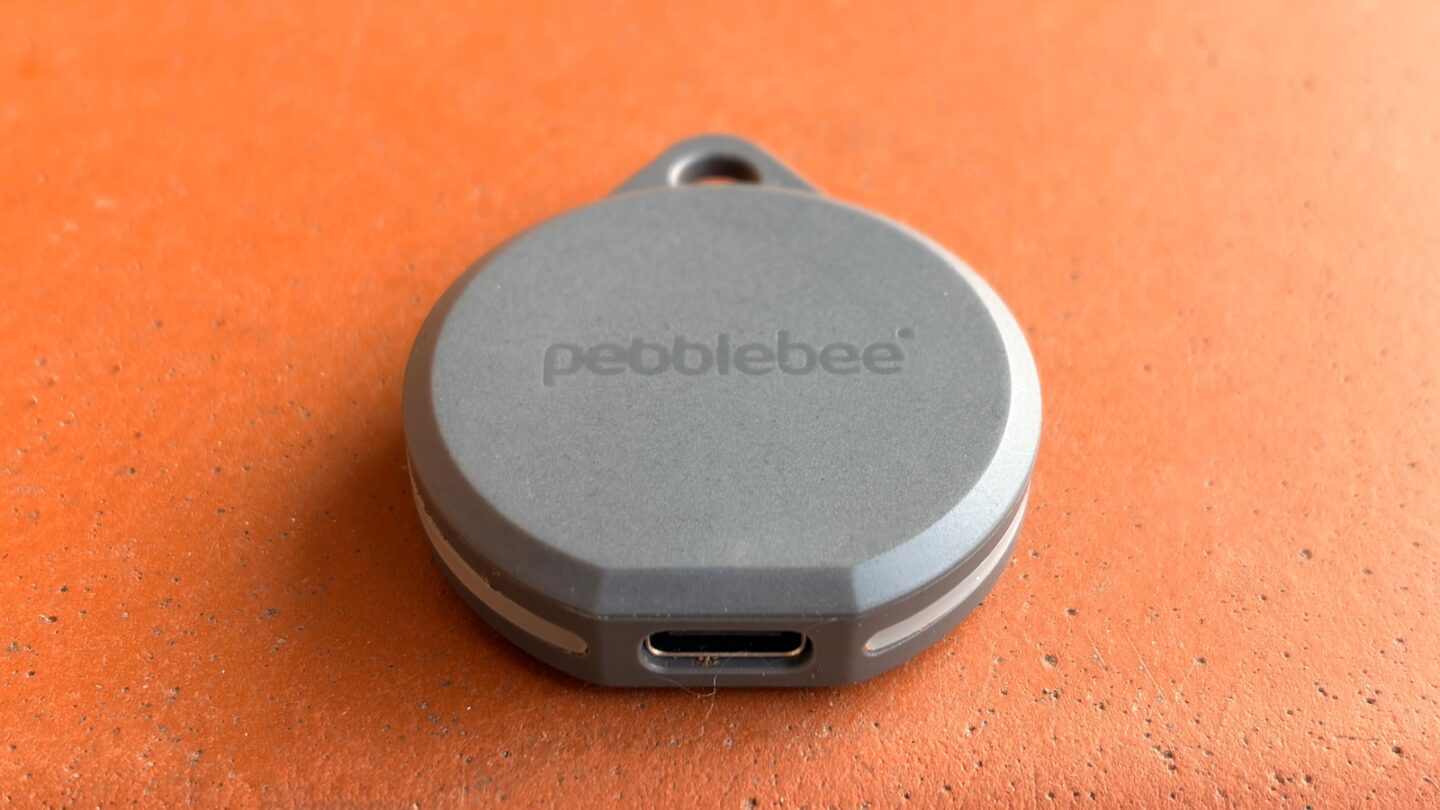 Pebblebee Clip 5 charges via USB-C