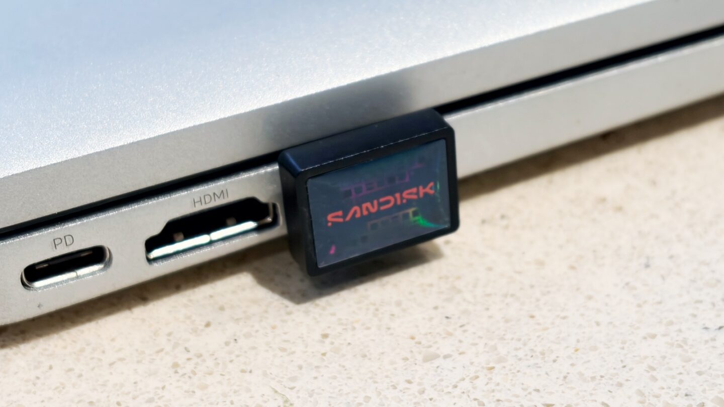 SanDisk Extreme Fit USB-C Flash Drive