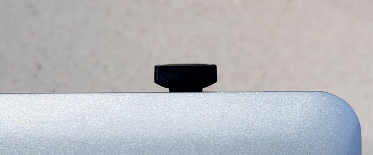 SanDisk Extreme Fit USB-C Flash Drive: Side view Sandisk Extreme Fit USB-C Flash Drive: Side view