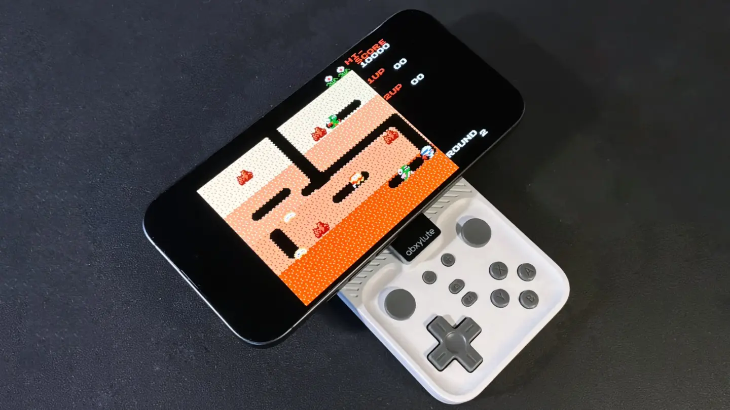 Abxylute M4 review: Tiny iPhone game controller
