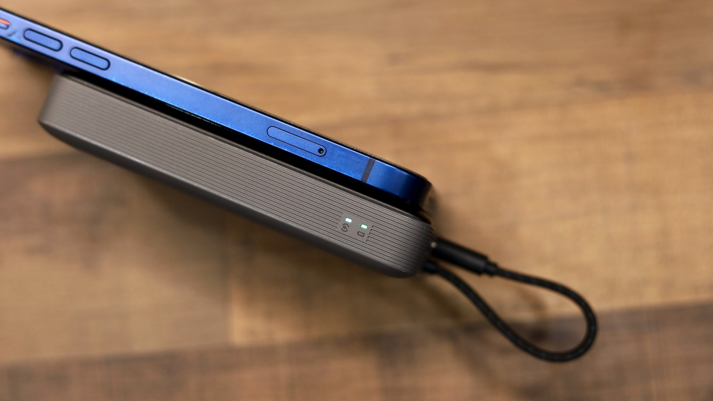 Cuktech power bank led The LED lights on the Cuktech magnetic power bank