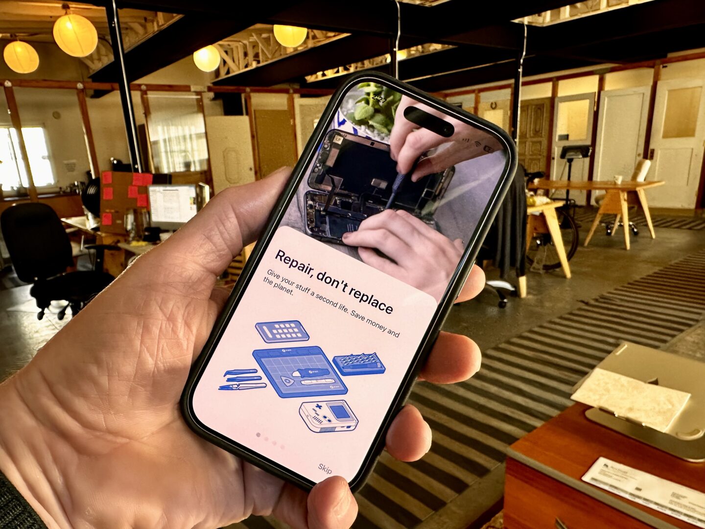 iFixit’s new app puts AI technician in your pocket to fix…