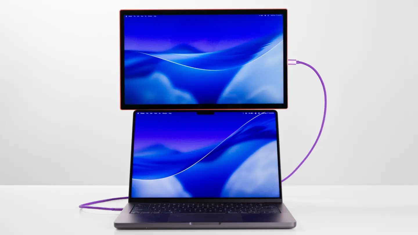 Espresso Lite 15 portable monitor with MacBook