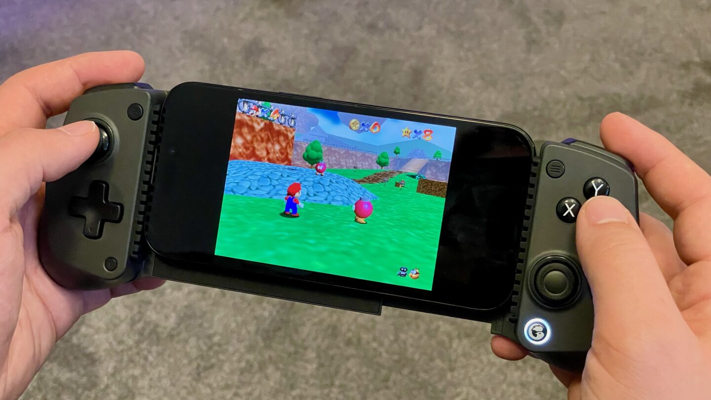 GameSir X5s Handheld Super Mario 64 Playing Super Mario 64 on an iPhone in a GameSir X5s controller
