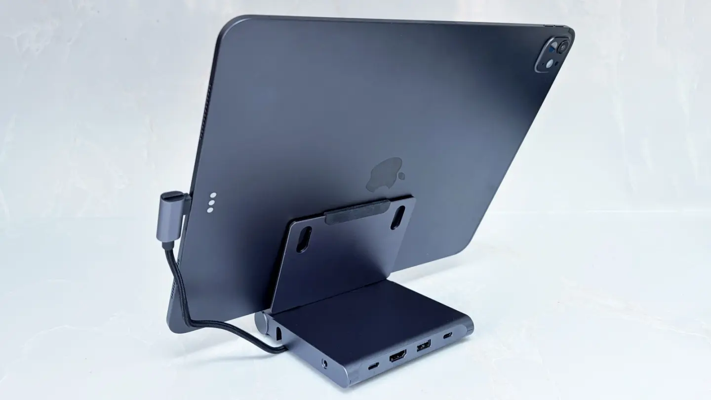 Satechi OntheGo Foldable Stand Hub with iPad Pro