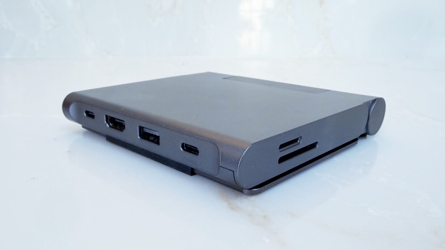 Satechi OntheGo Foldable Stand Hub: Ports