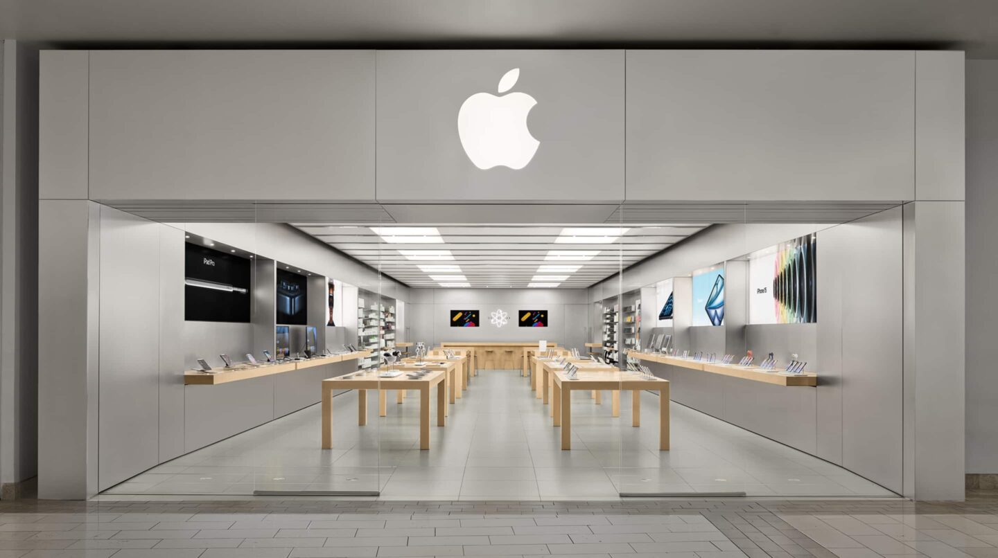 Apple North County store Escondido Calif