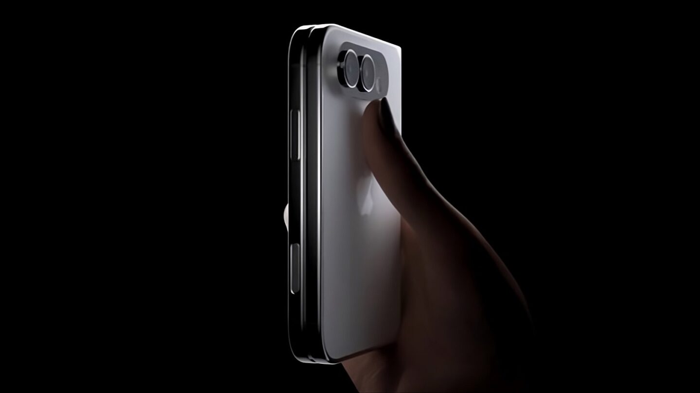 Latest folding iPhone images look amazing.