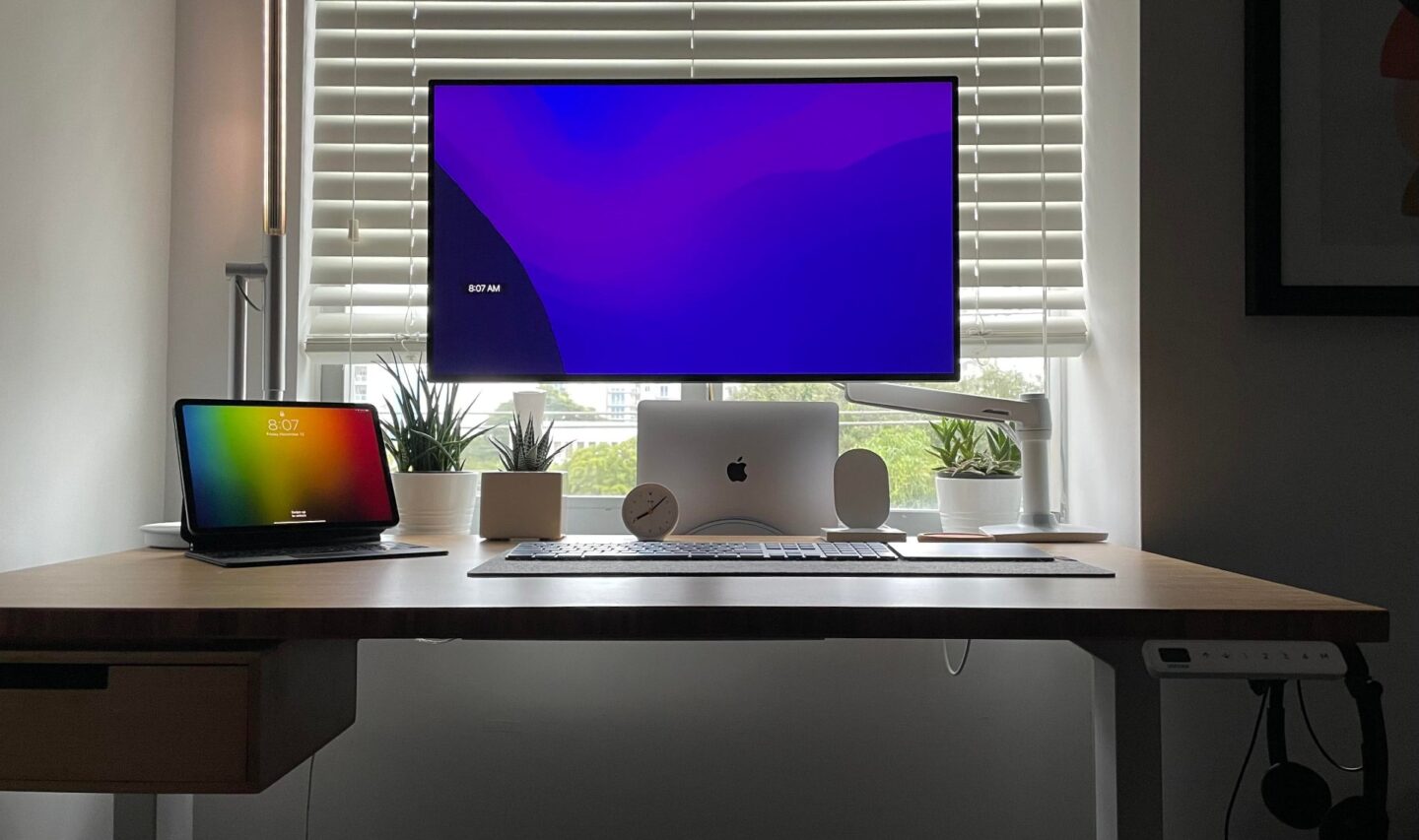 Setup with Uplift standing desk