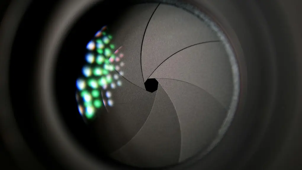 First iPhone variable-aperture camera