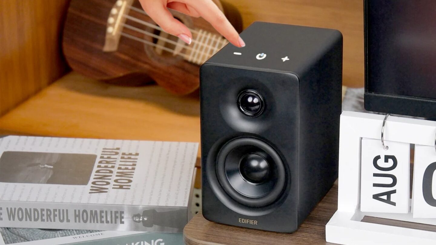 Edifier M60 speaker