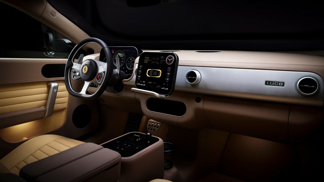Ferrari Luce interior Ferrari Luce interior