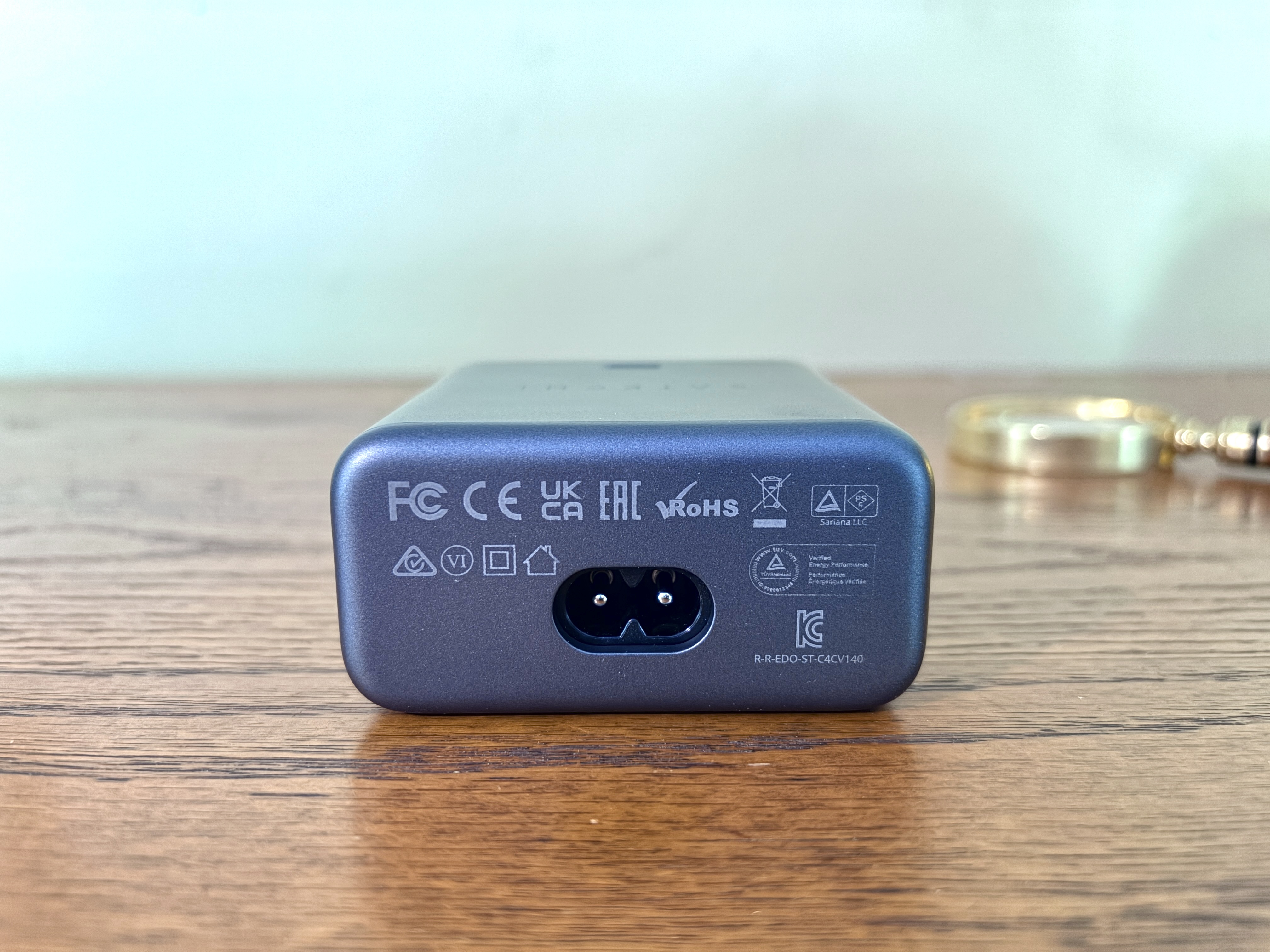 Satechi ChargeView 140W Desktop Charger