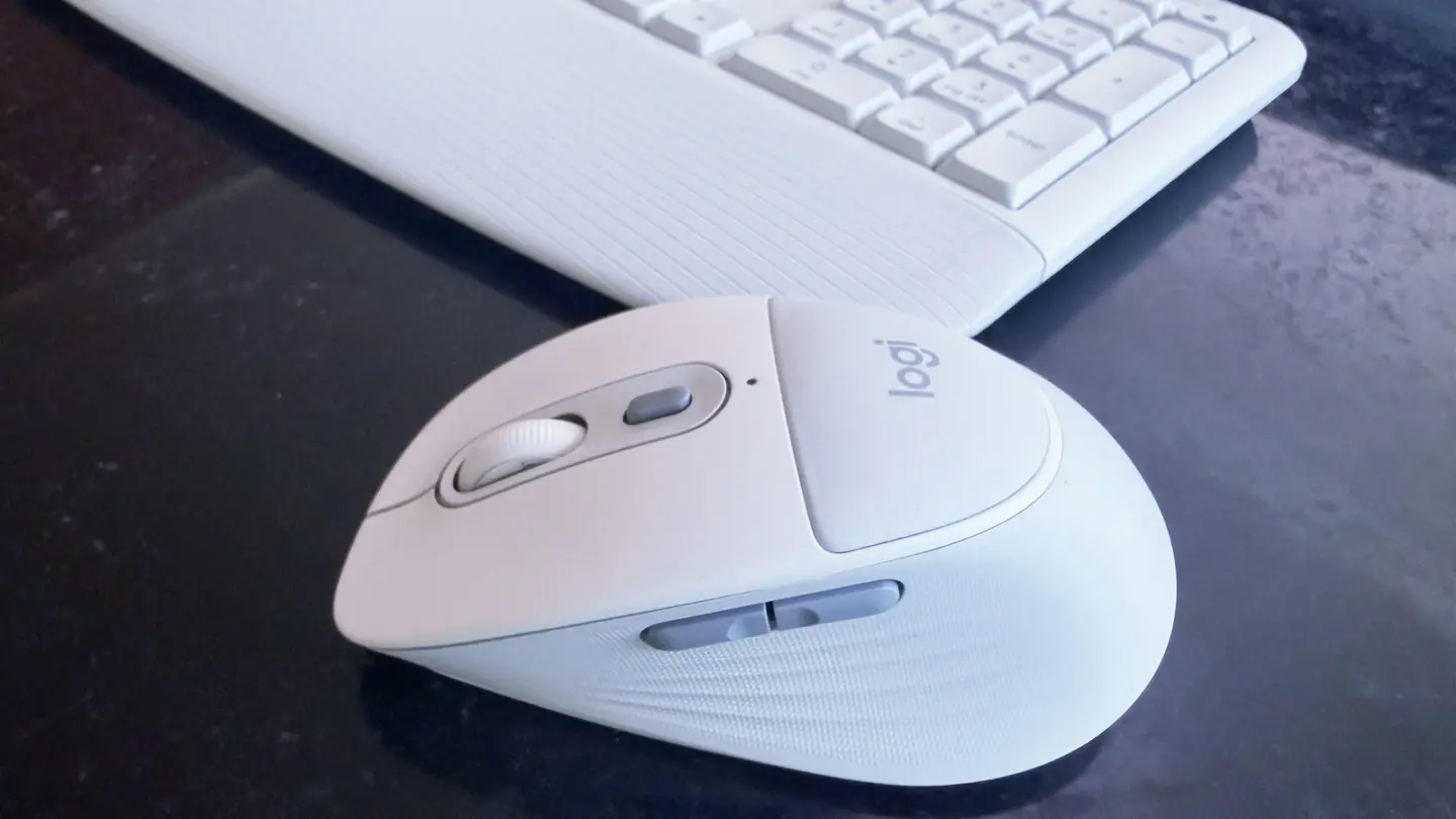 Logitech Signature Comfort Plus M850 L and MK880 Combo review