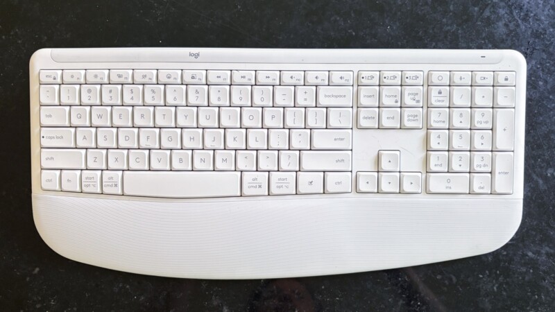 Logitech Signature Comfort Plus MK880 Combo