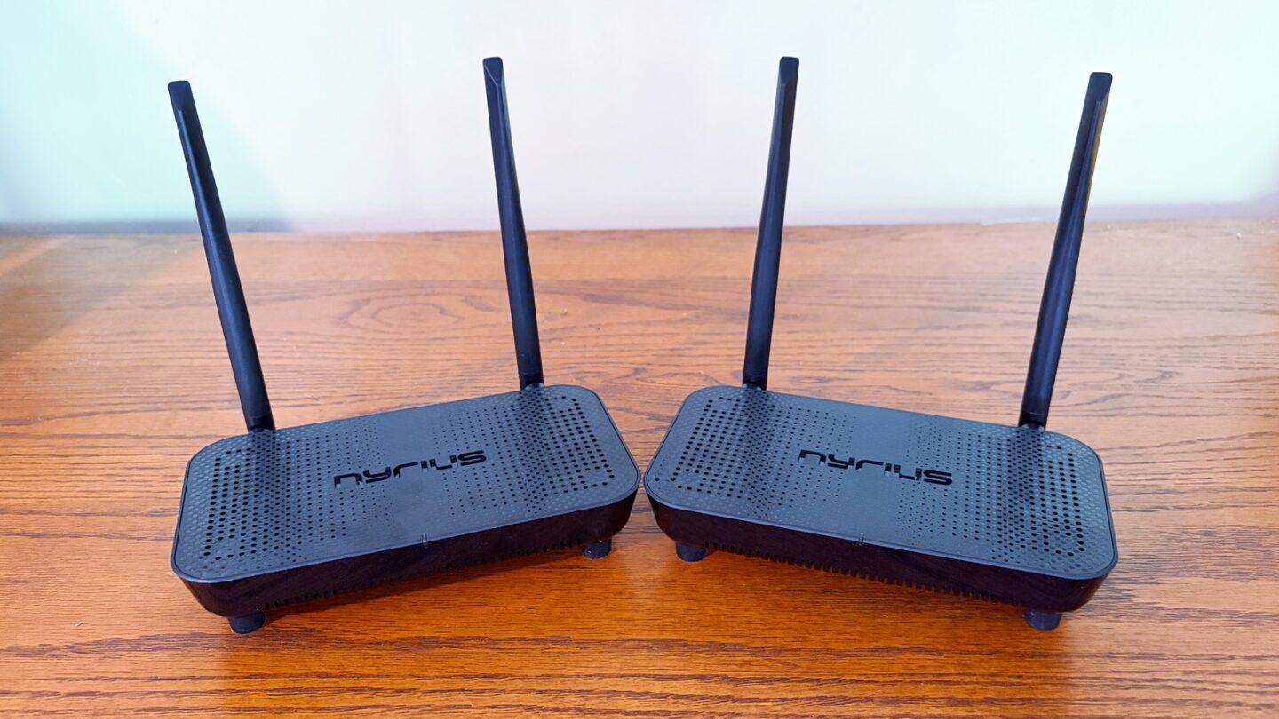 Nyrius_Phoenix Home_Review_01 Nyrius Phoenix Home includes both an HDMI transmitter and an HDMI receiver.